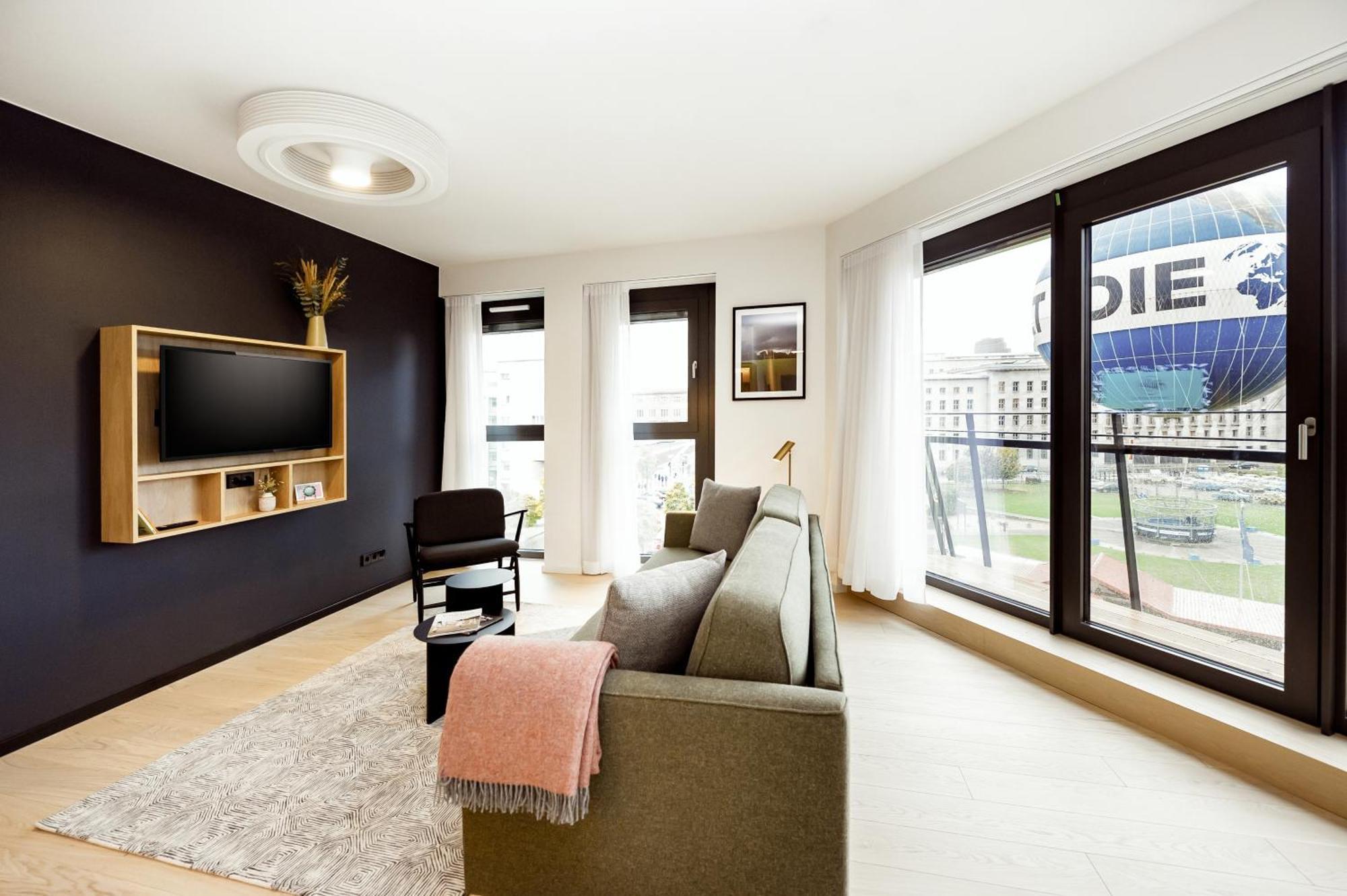 Wilde Berlin, Checkpoint Charlie Lejlighedshotel