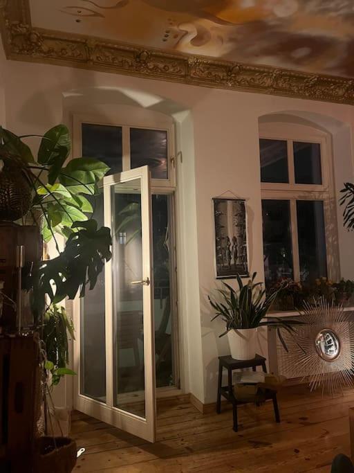 Enjoy Prenzlauer Berg At Its Best - Bright, Spacious, Ideally Located On 60M2 For 2 People *