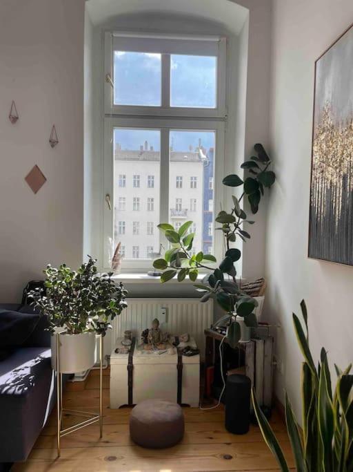 Enjoy Prenzlauer Berg At Its Best - Bright, Spacious, Ideally Located On 60M2 For 2 People