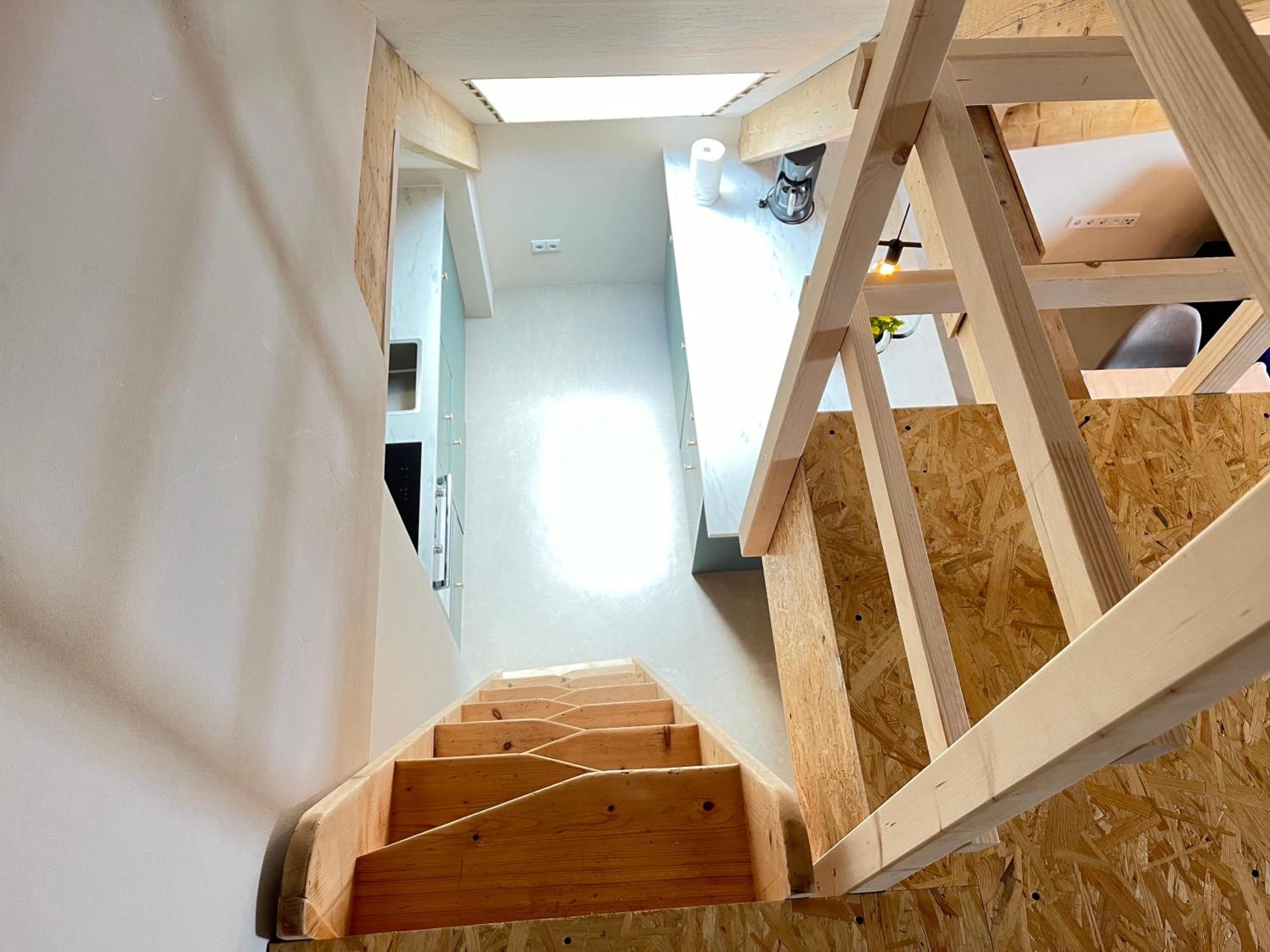 Apartment Quiet & Cozy Near Airport Ber, Free Wifi & Parking #rechts
