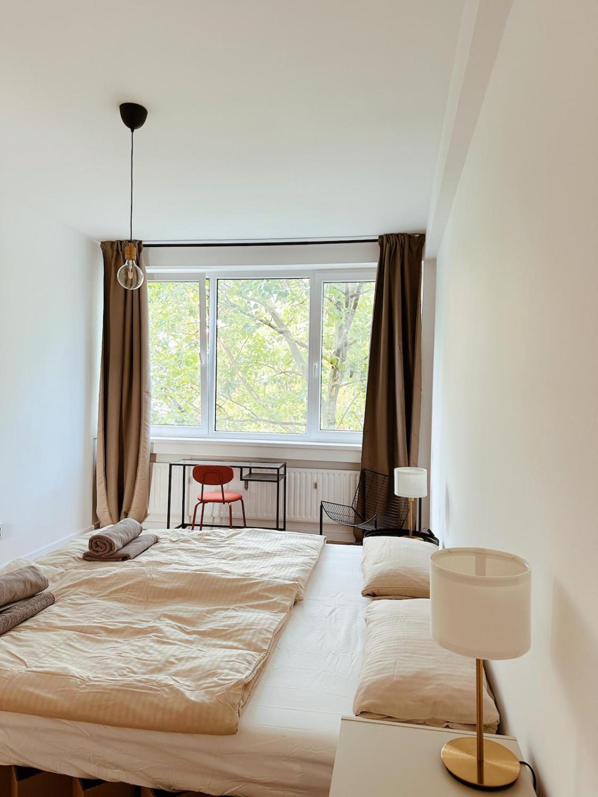 Lejlighed Helles Elegantes Zimmer In Berlin-schoeneberg 2 *