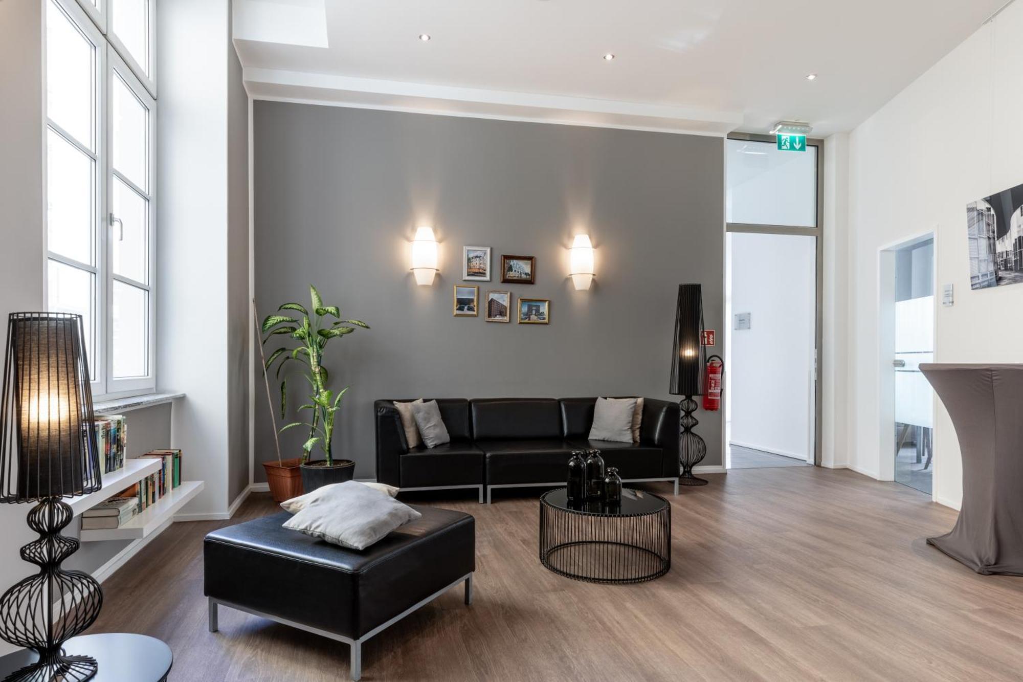 Garner - Checkpoint Charlie By Ihg Hotell 4*