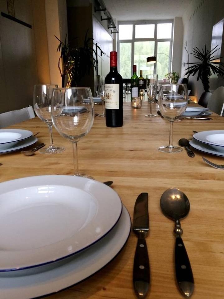 Appartement 200 Qm Loft Am Fluss Fuer Freunde Und Familien ! Berlin