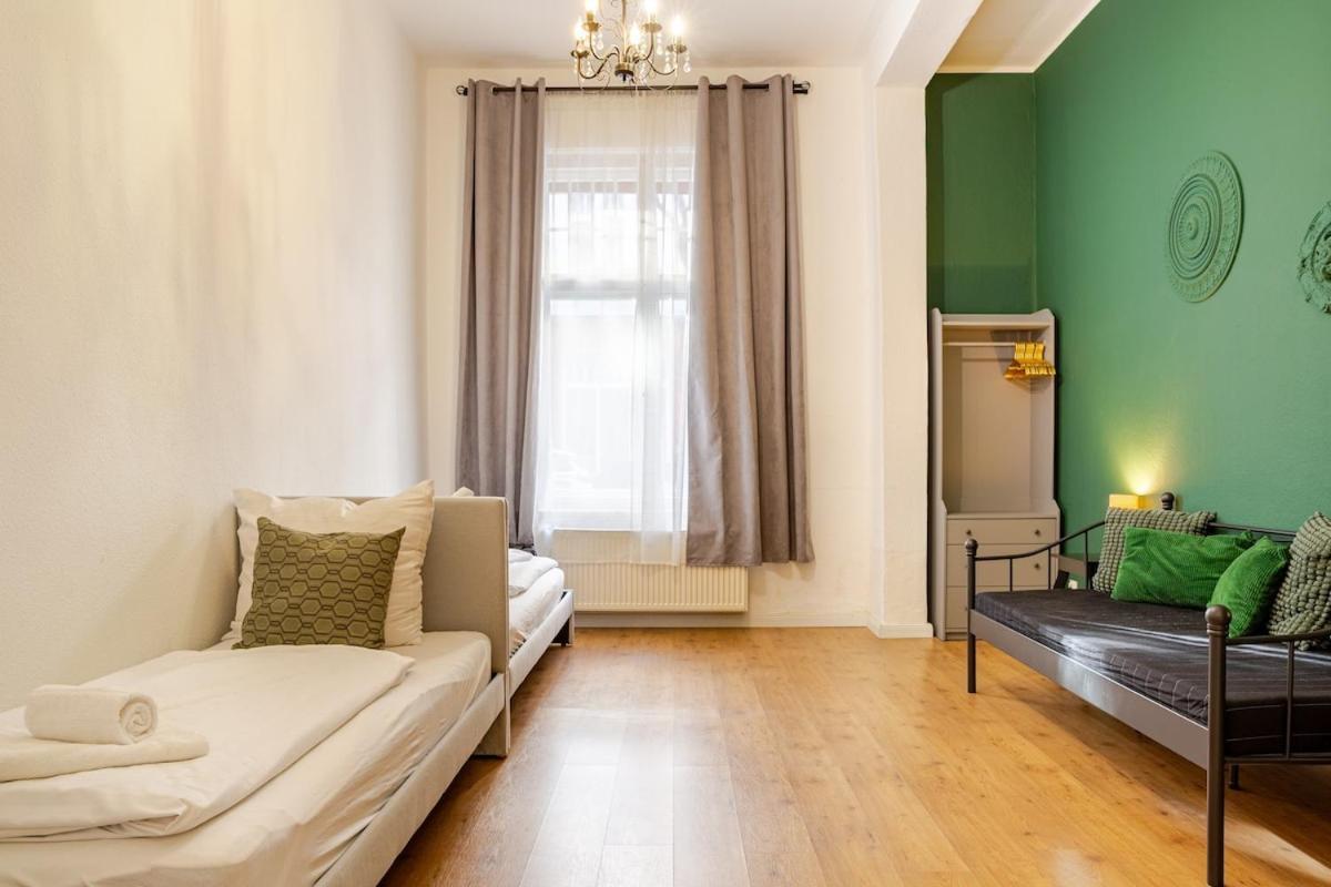 Lägenhet 3-room Treptower Park *