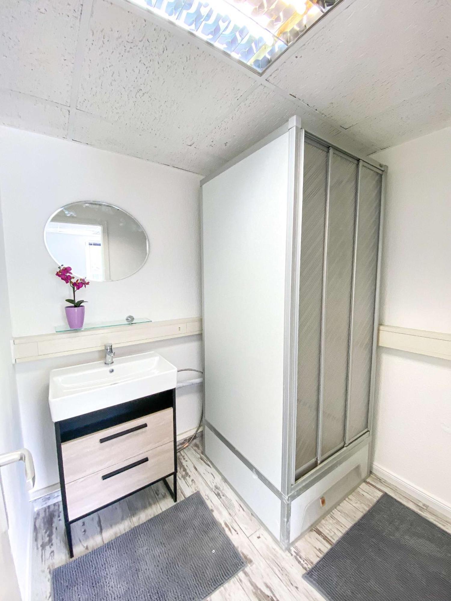 Appartement Top-wohnung Fuer Gruppen 15 Min Zum Alex Parken