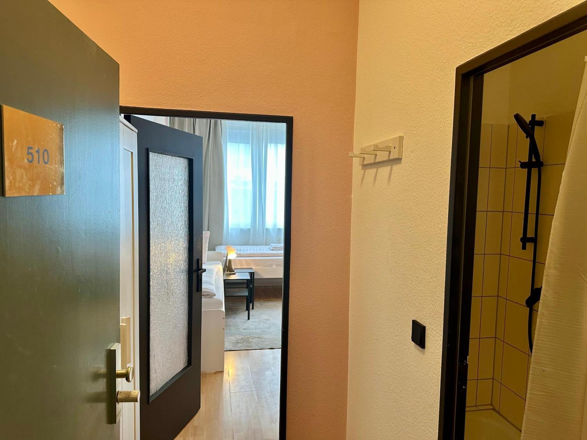 Hevals Budget & Beyond Lejlighedshotel *