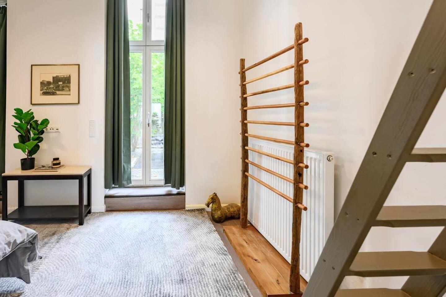 Cozy Lofts Next To Berliner Wall Apartment