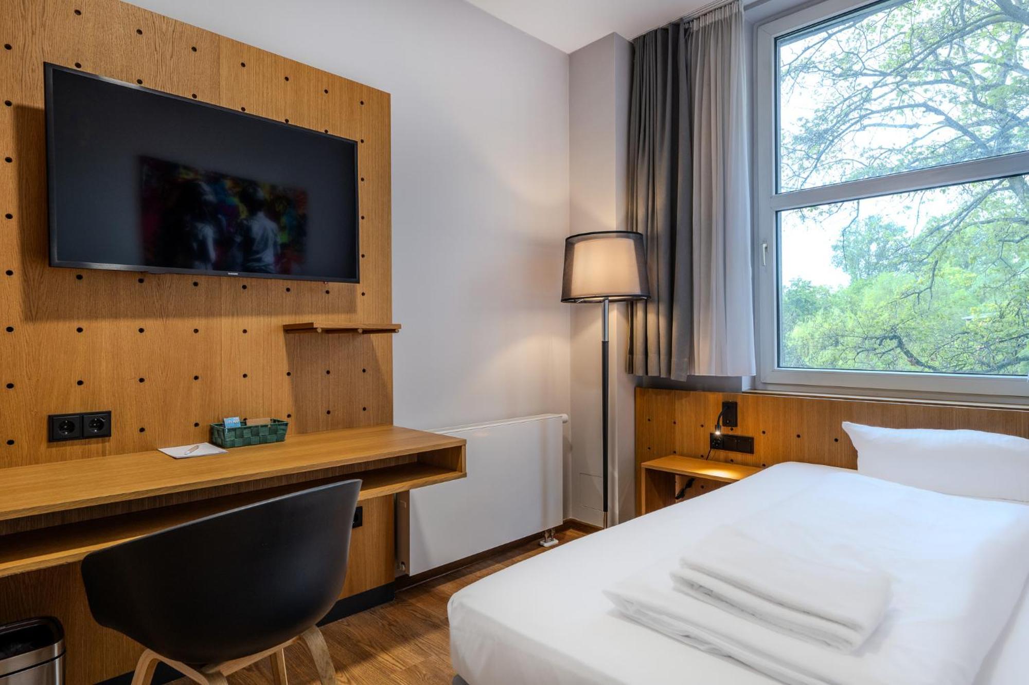 Mk Hotell 2*