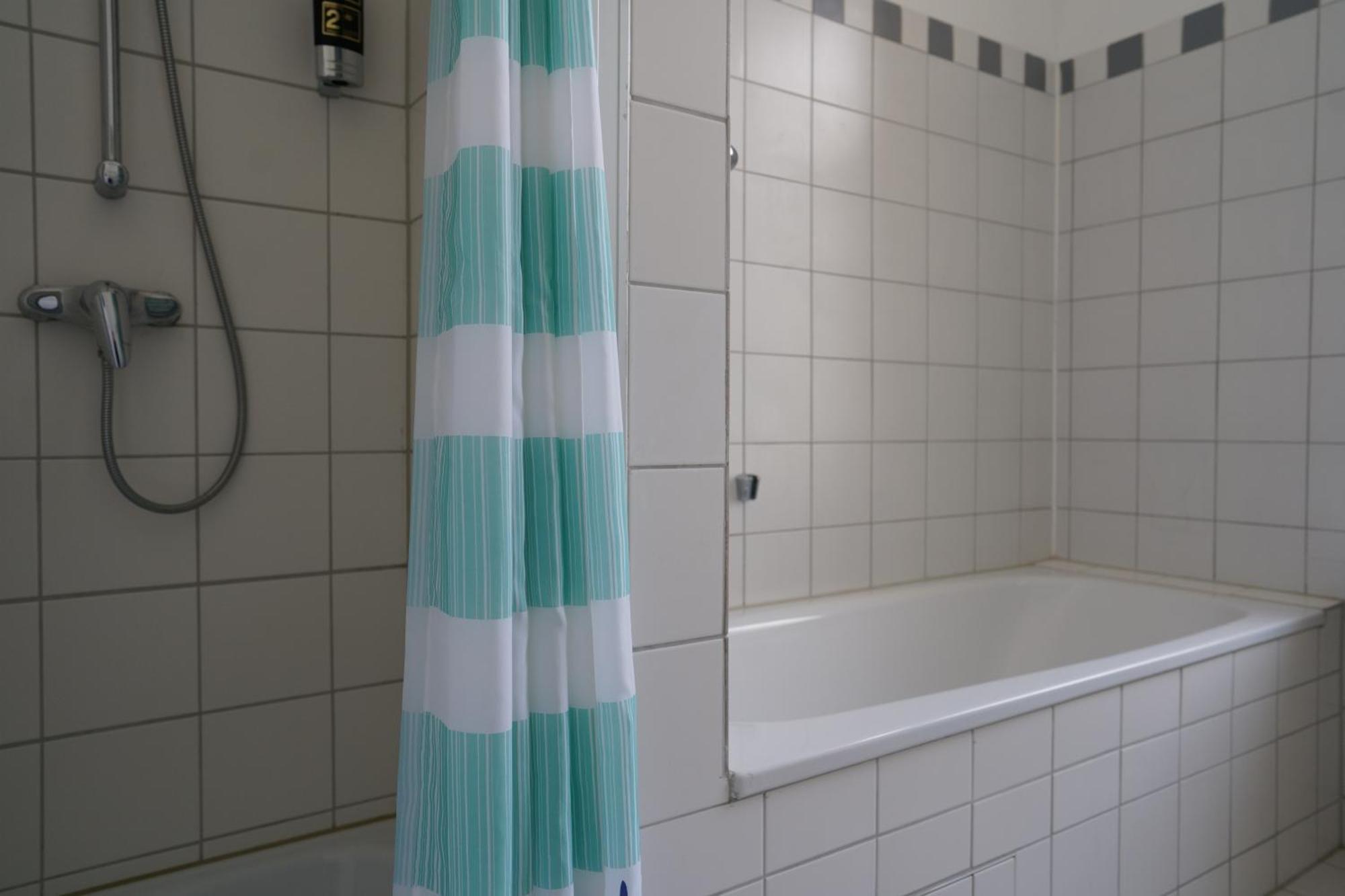 Hotel Ambert 3*