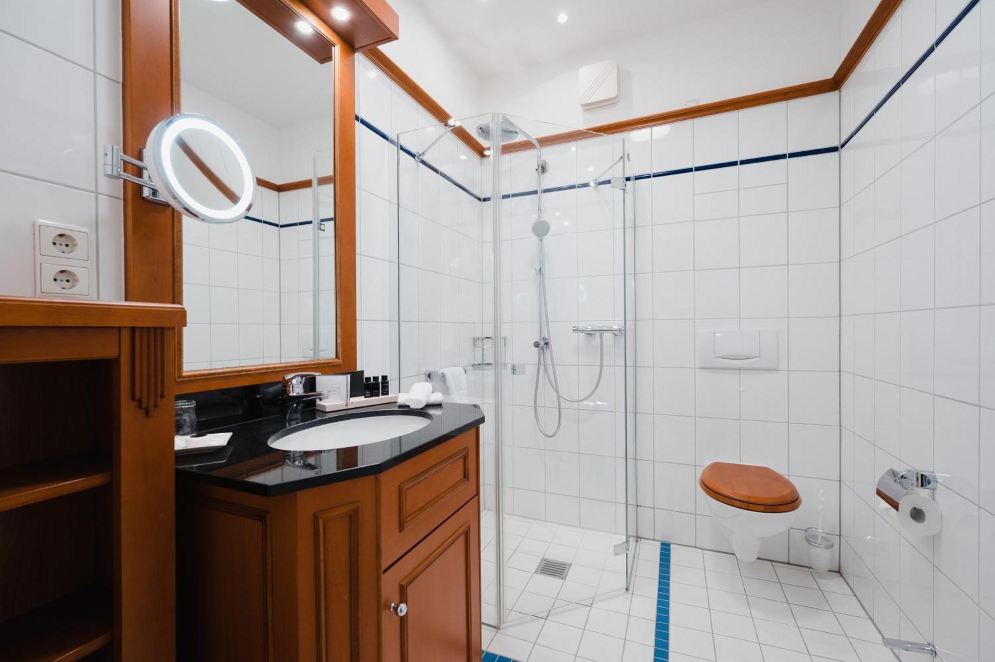 Louisa's Place Hotell 5*