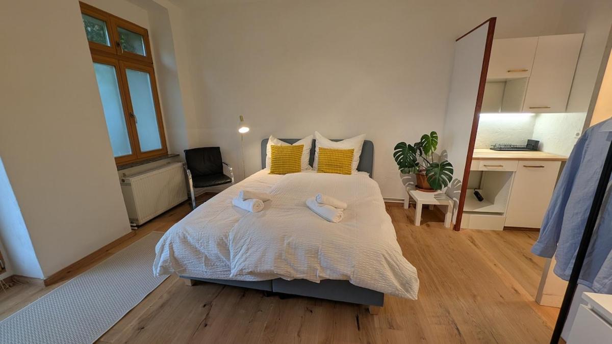 Maiy Close To Messe Berlin