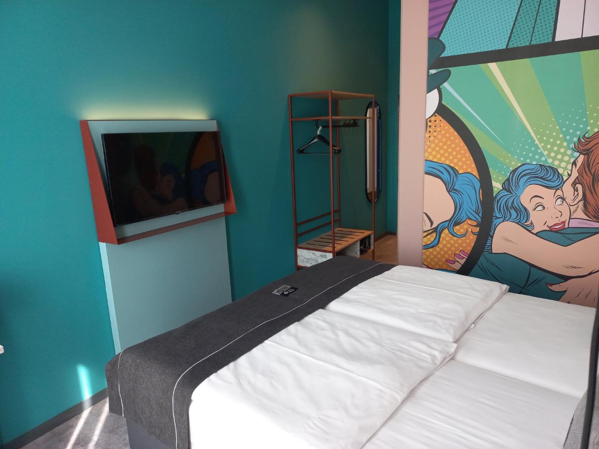 - The Niu, Pax Airport By Ihg Hotel Berlin