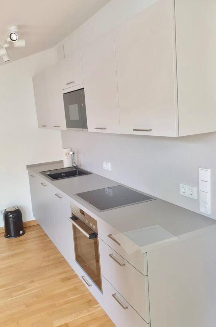 Eiswerder - Inselwohnung In Der Havel Mit Balkon Hébergement de vacances