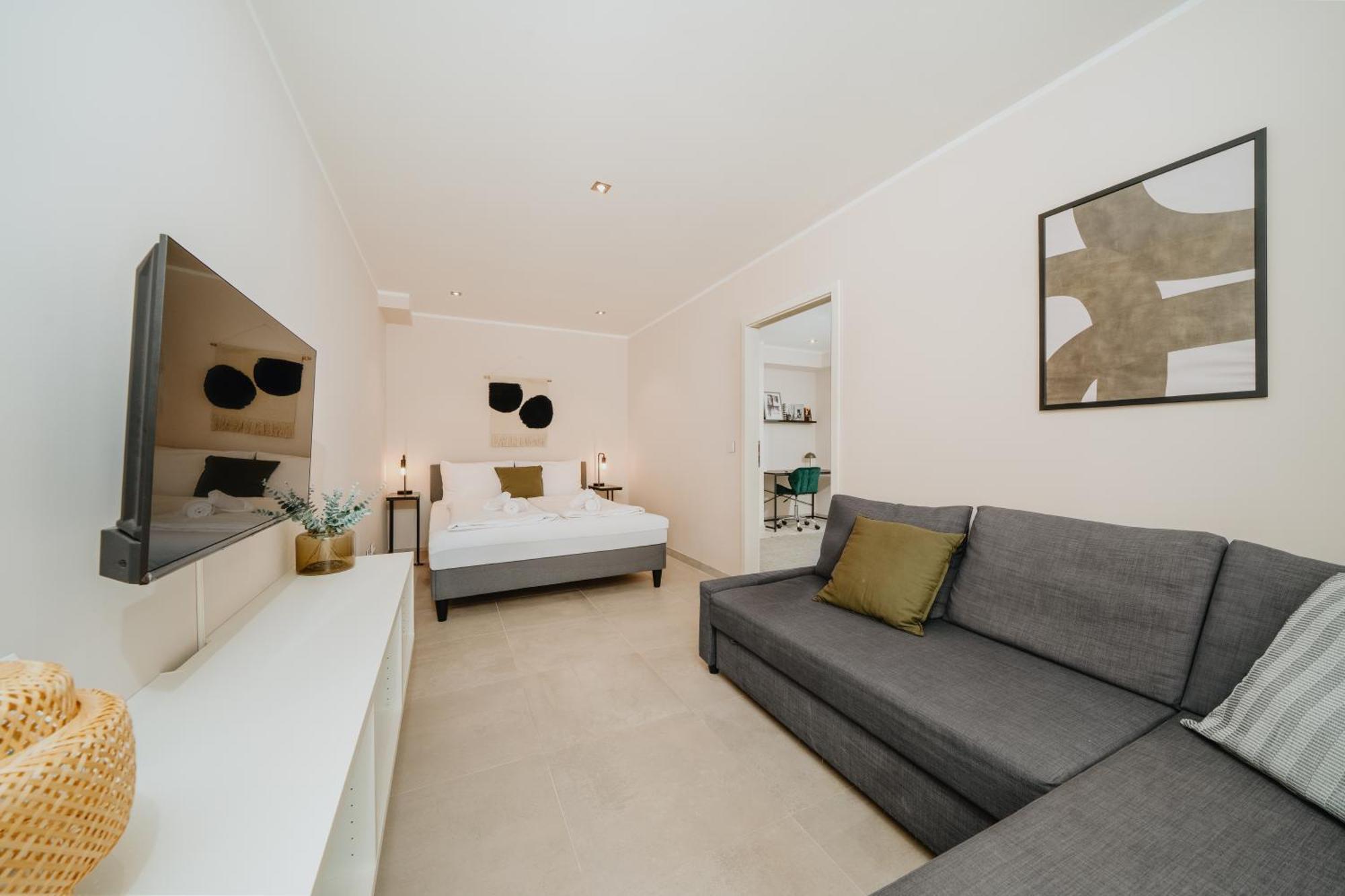 Apartment Homely - Huge Terrace, Modern, Quiet, Near Kudamm Berlin