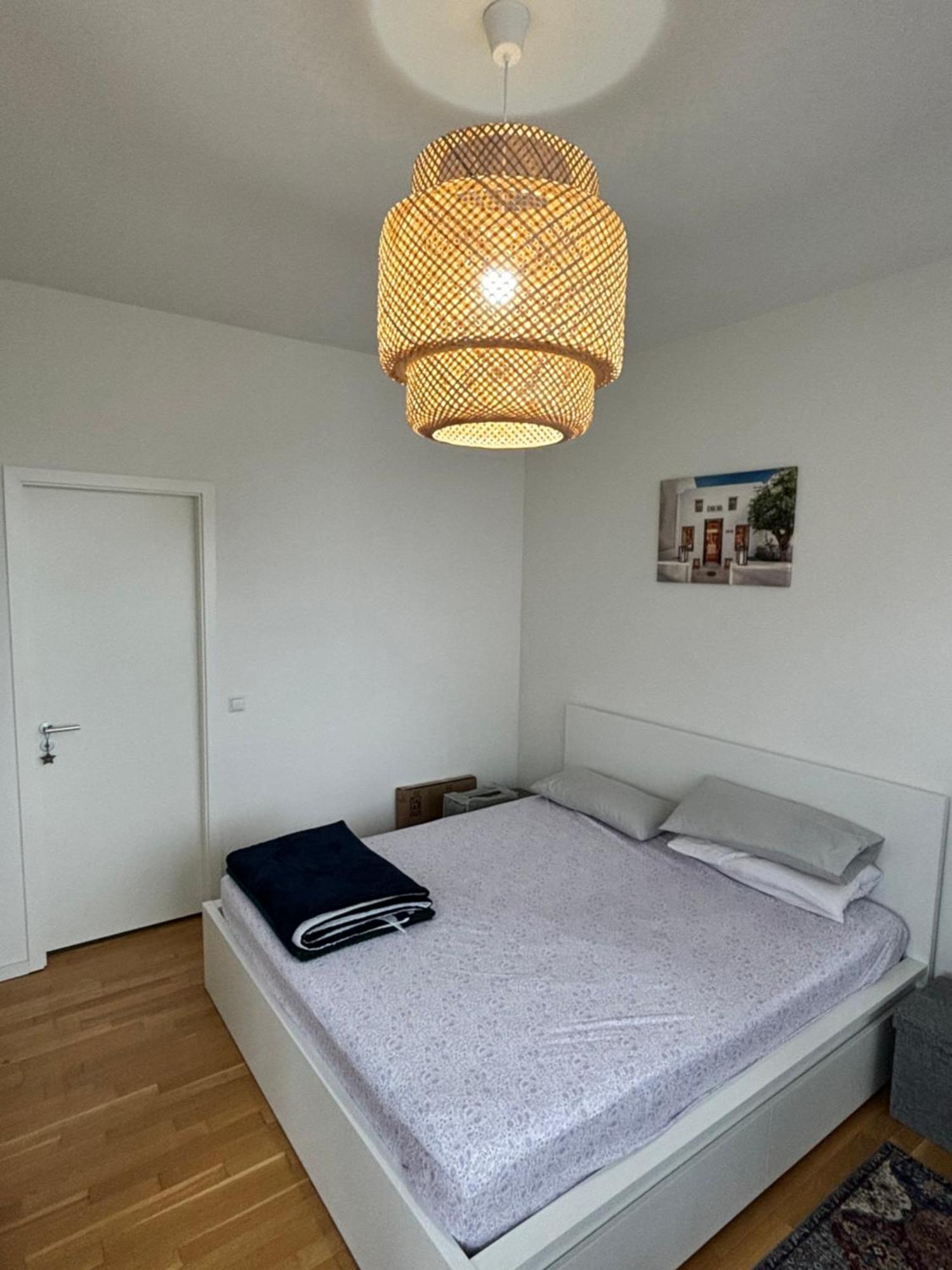 Check Point Charlie Luxury With Balcony *