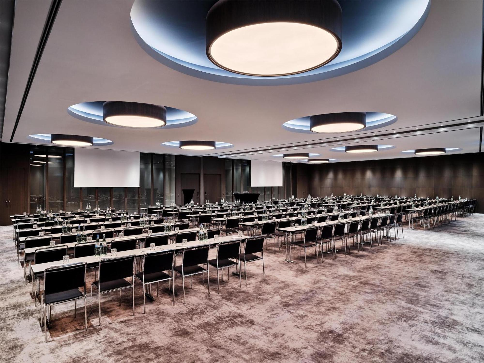 Hotel Radisson Blu Hotel, 5*