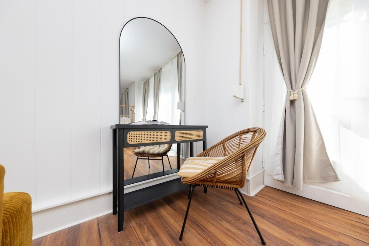 Apartment Japandi Apartment With Washer, Kitchen & Netflix Near Schoenhauser Allee Berlin