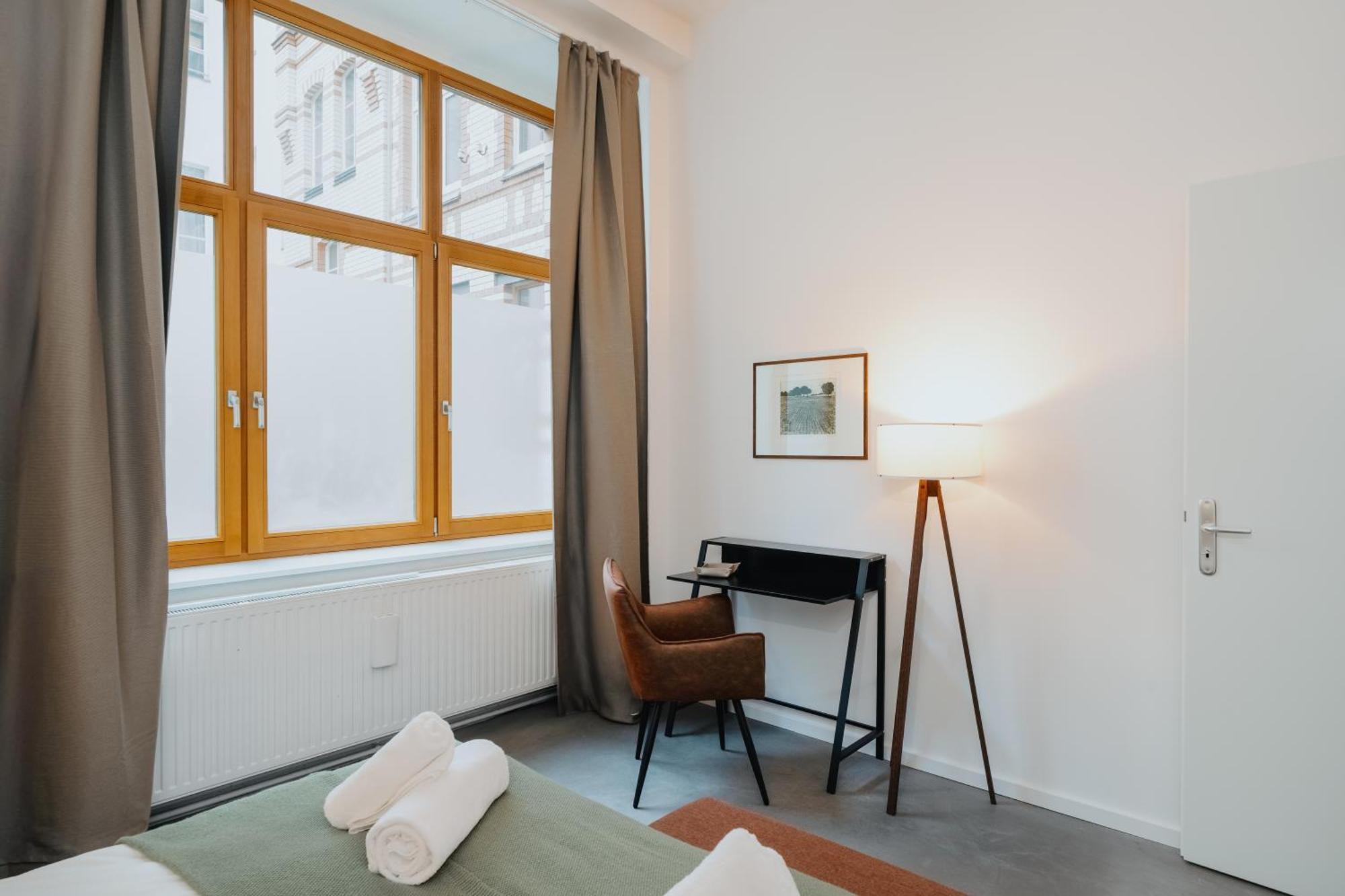 Lejlighed Homely - Historic Building, 3 Bedrooms, Mauerpark, Family & Business