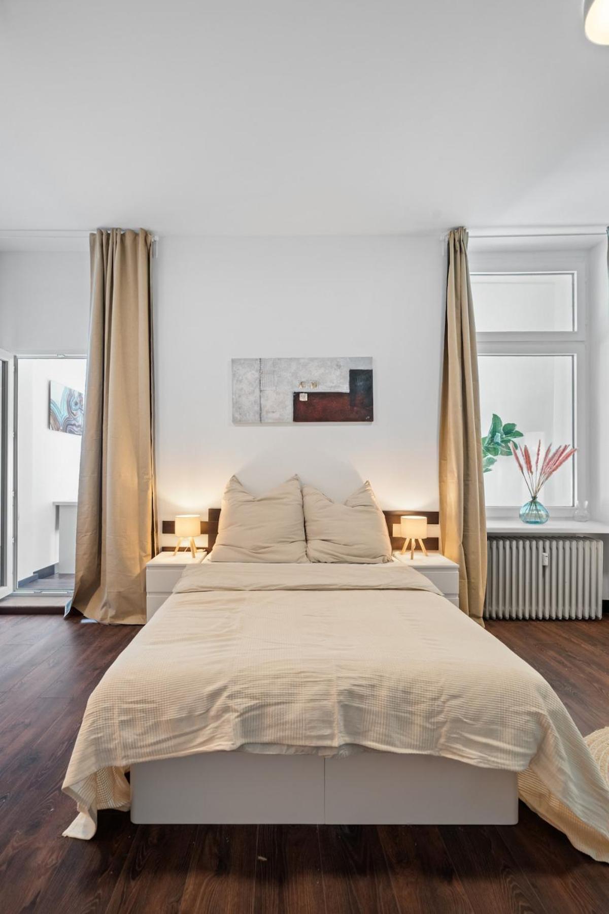 Loftly 5min Zu Fuss Charite - 45m2 - Self Check-in - 300mbit Apartment Berlin