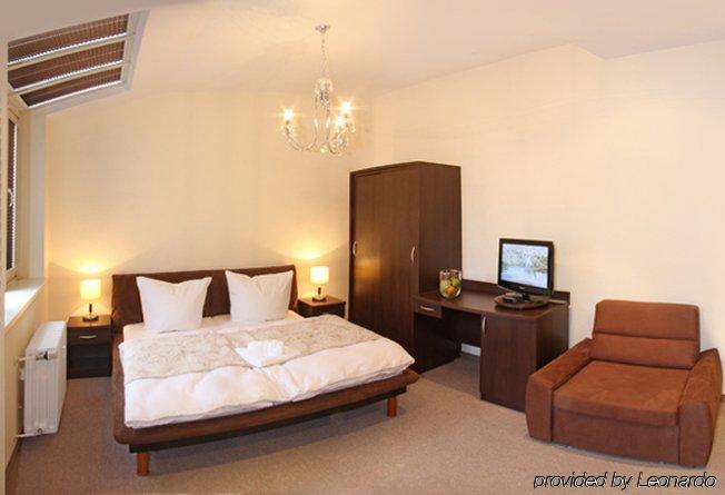 Upper Kurfürstendamm Hotell 3*
