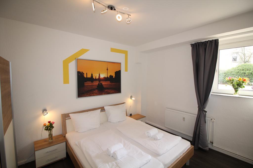 Rose & Sonnenblume * Berlin