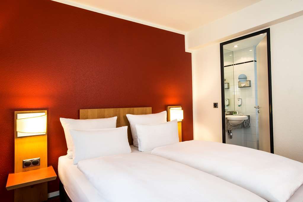 Nh Ost Hotel