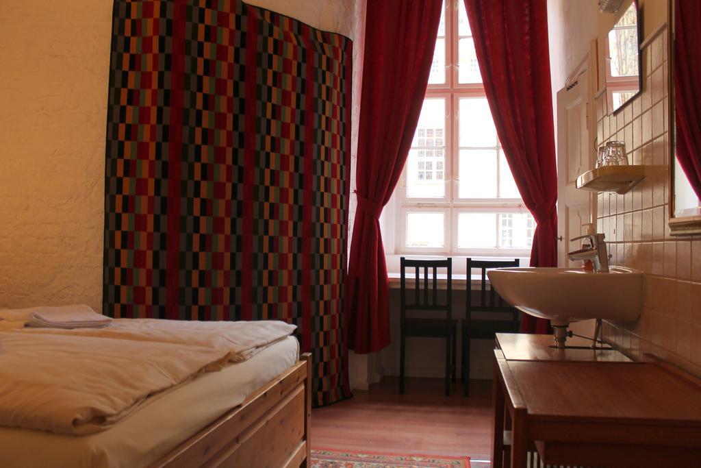 Waizenegger Am Kurfuerstendamm Gæstehus Berlin