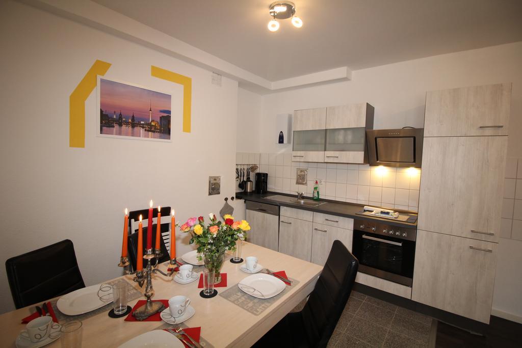 Rose & Sonnenblume Apartment *