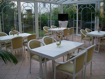 Gold Hotell
