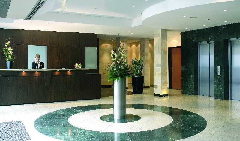 Nh Ost Hotel