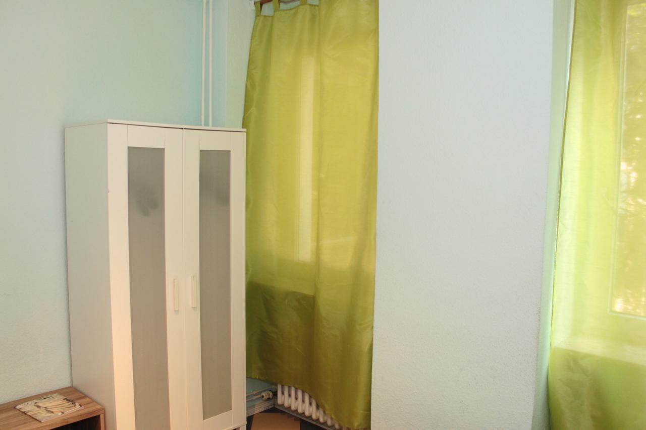 Bed 2 Am Kurfurstendamm Vandrarhem Berlin