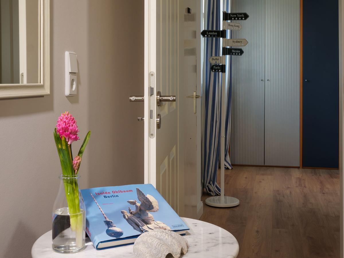 Apartment With Balcony In One Of The Beautiful Districts Of Berlin