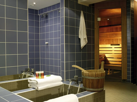 Hotel Nh Ost 4*
