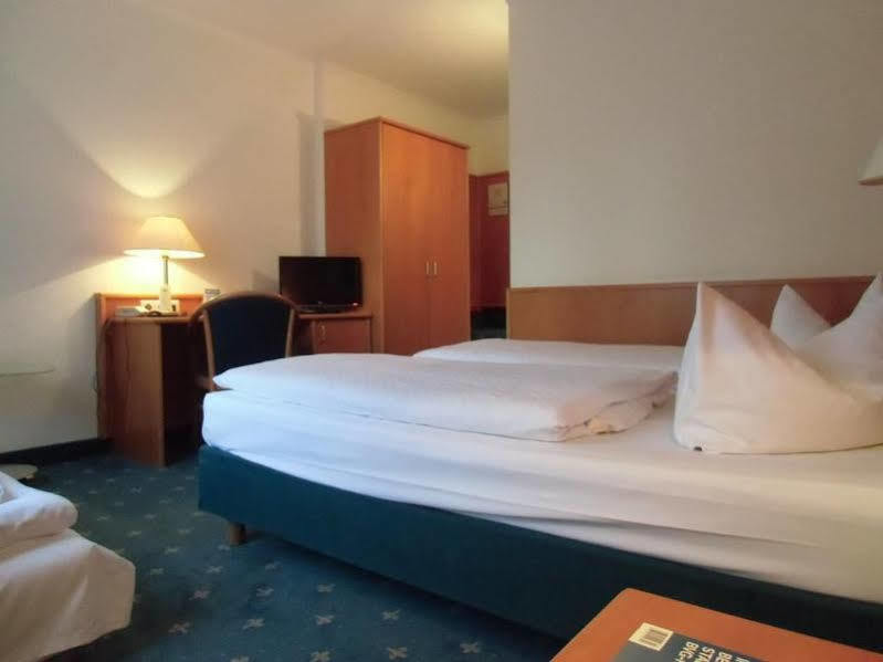 Birgit Mitte Hotell 3*