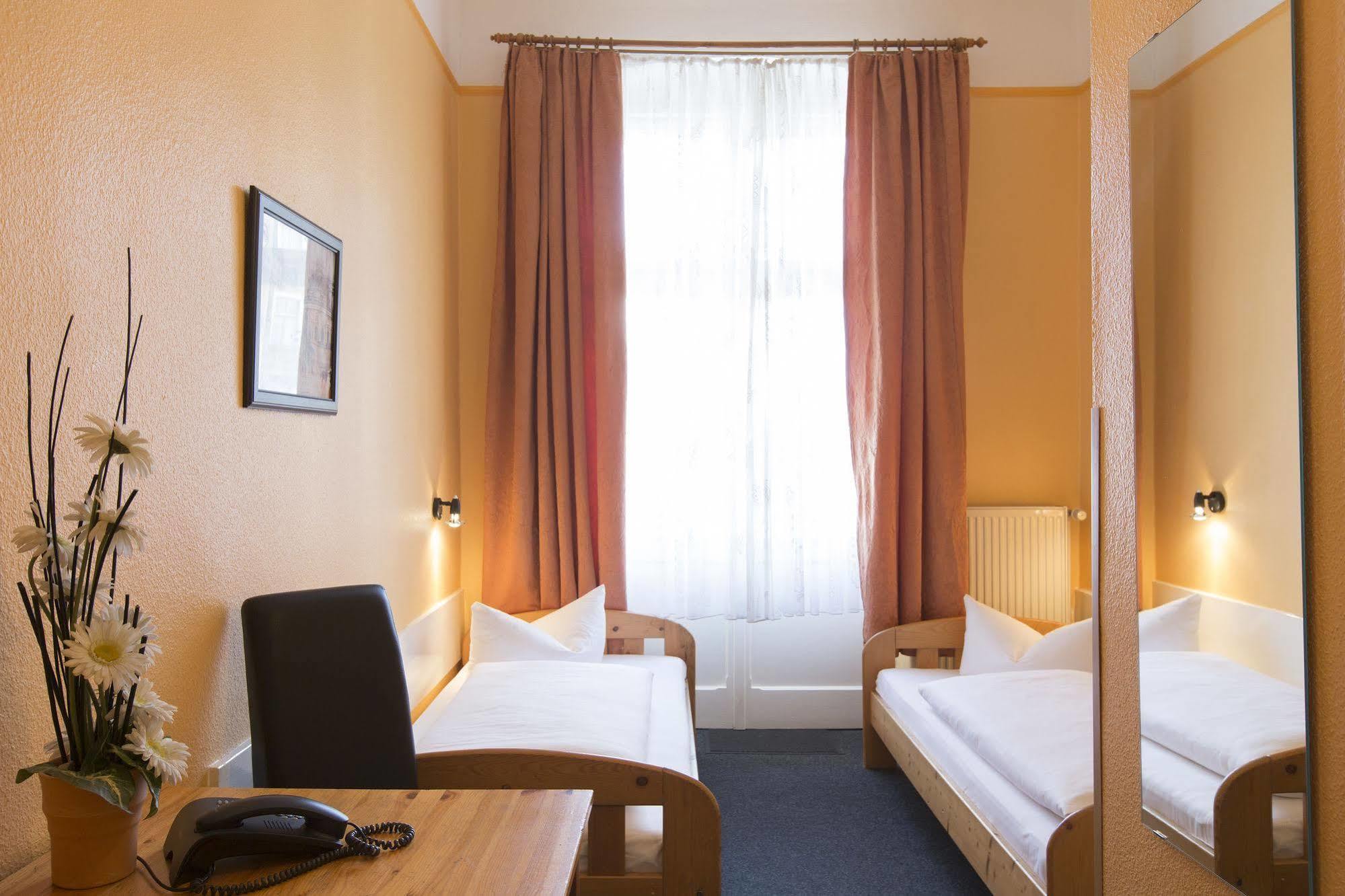 Am Hermannplatz Maison d'hôtes 2*