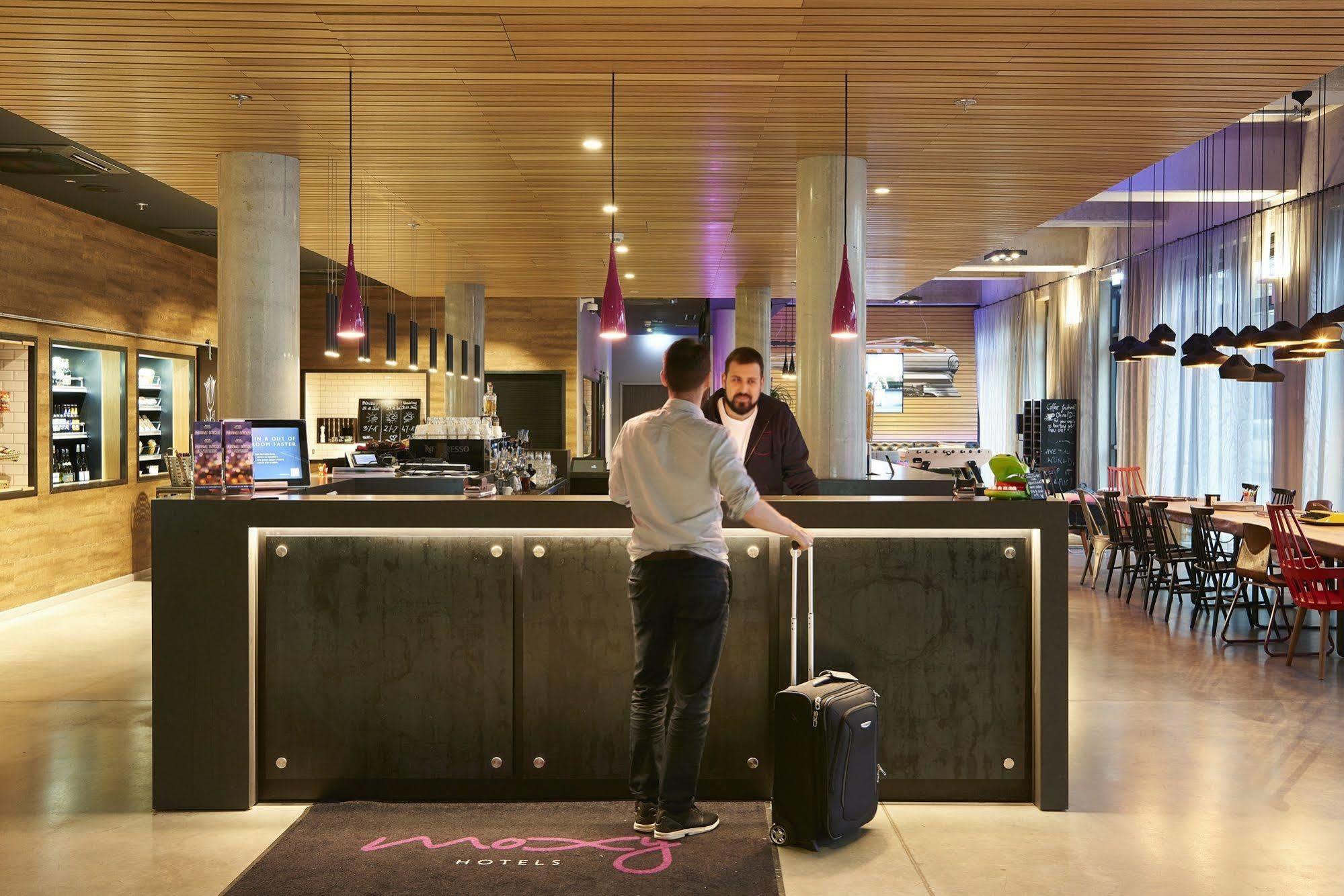 Hotell Moxy Ostbahnhof Berlin