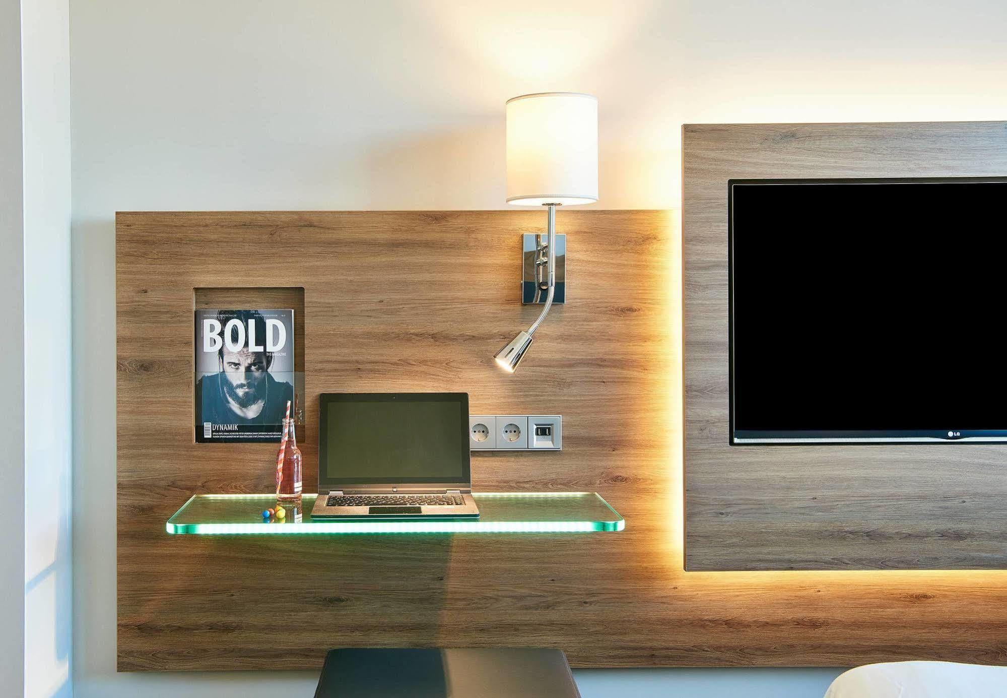 Hotell Moxy Ostbahnhof Berlin