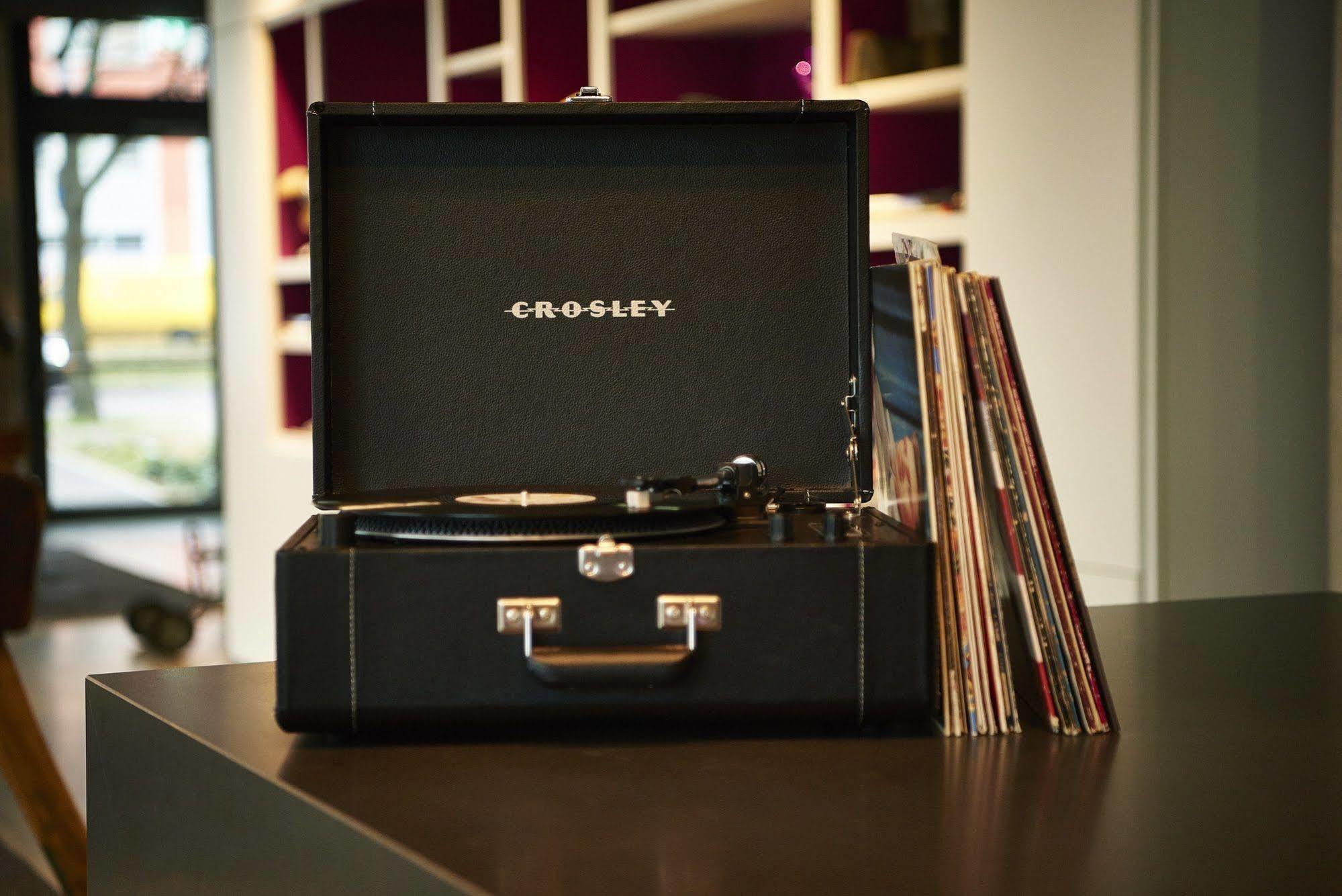 Moxy Ostbahnhof Hotell 4*