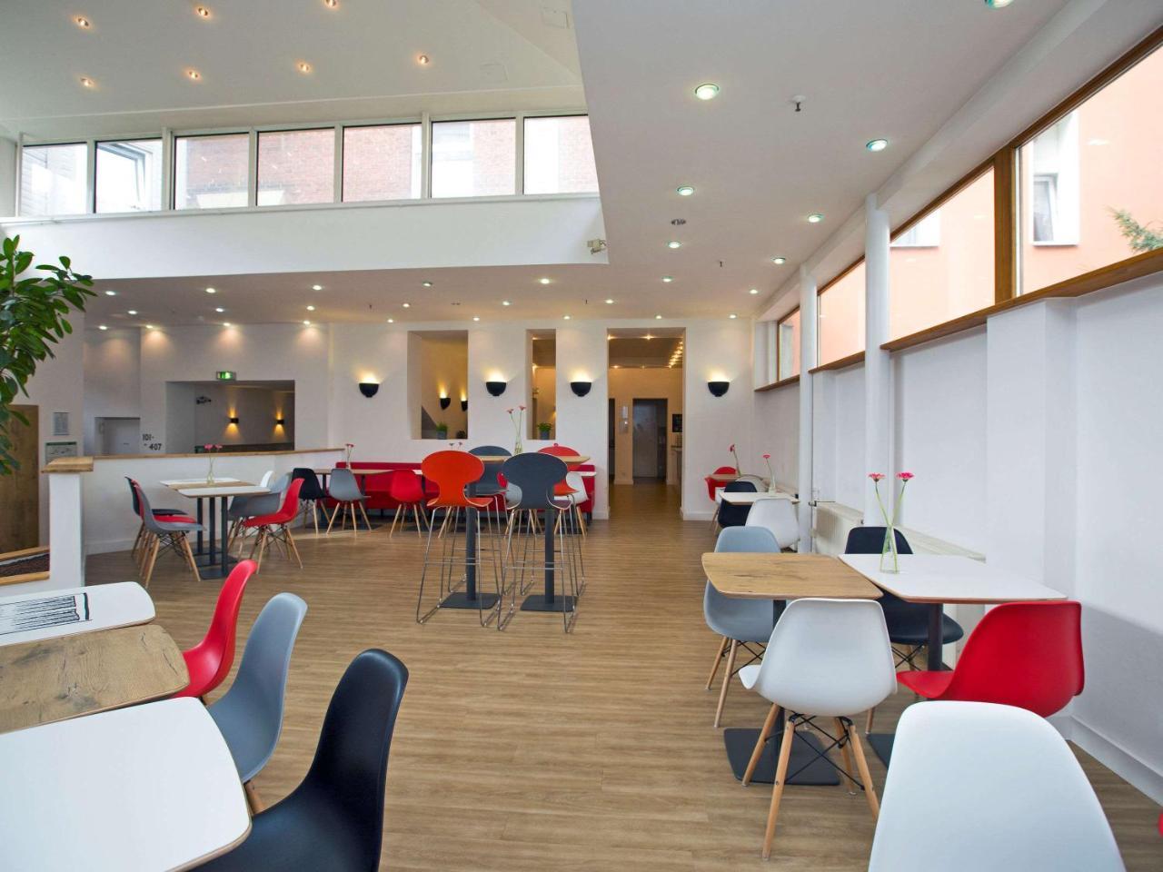 Ibis Süd Hotel 3*