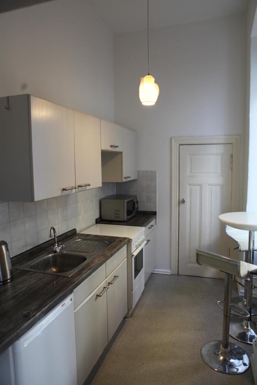 Blue Studio Apartment *