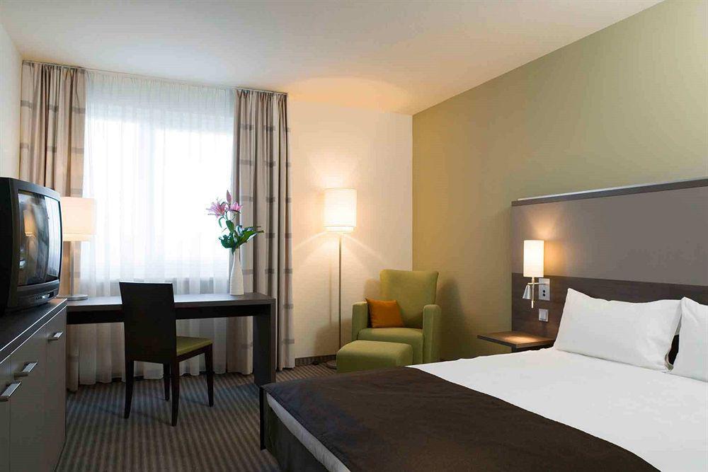 Hotel Mercure Airport Tegel Berlin