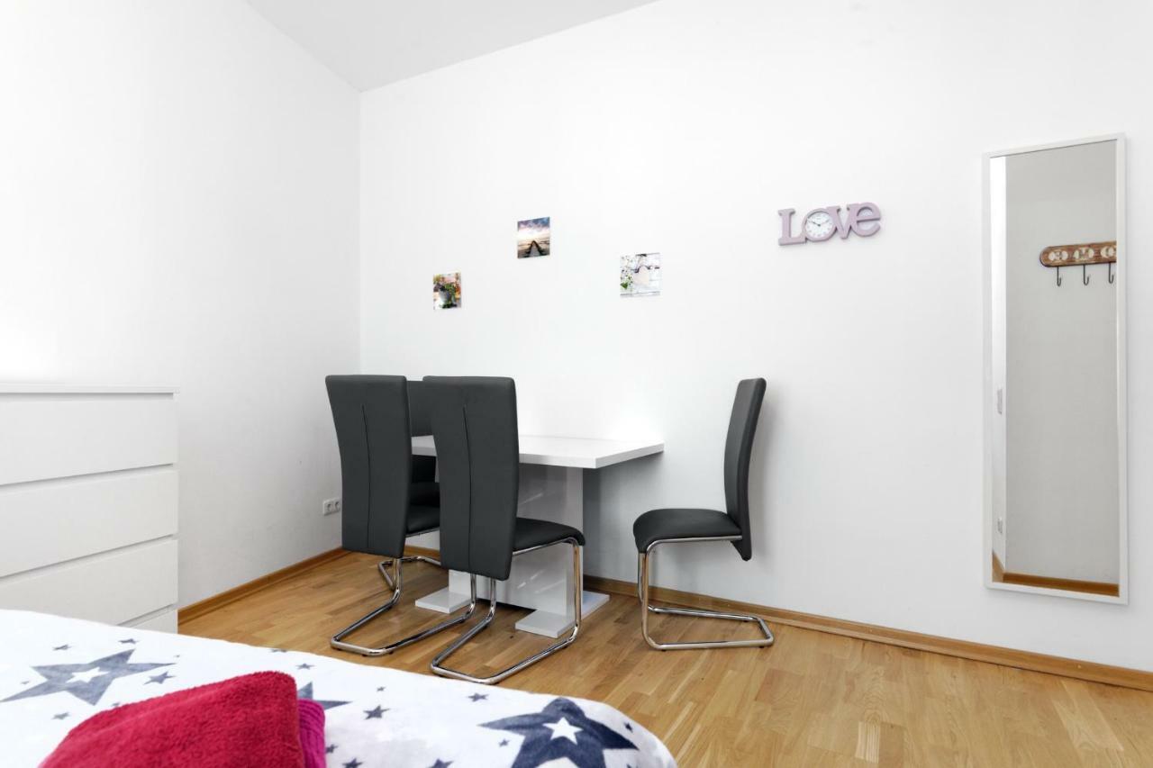 Grand Mitte Lägenhet