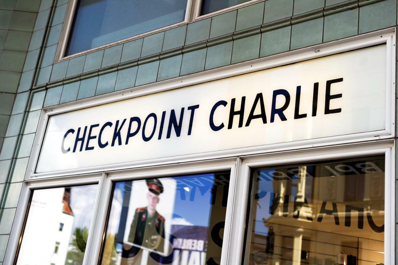 Wilde Berlin, Checkpoint Charlie Lejlighedshotel