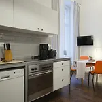 Altbauwohnung mit 3 Bädern (PB6)