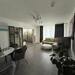 Attractive Flat Near Charlottenburg & City Center