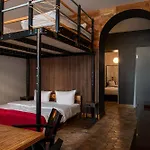 Hotel Adele