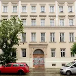 Global Living - Design Apartment I Central I Beamer I Kitchen I Terrace I Berlin