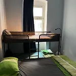 Stylish 2-Room Apartment With Balcony Next To East Side Gallery