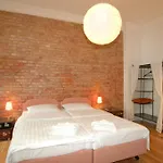 Stadthotel Schall & Rauch