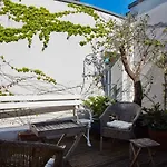 Joachim.8 Maisonette-Apartment mit 2 Schlafzimmern im Herzen von Berlin Mitte